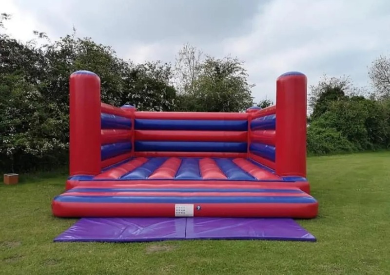 Red And Blue 20ft X 20ft Events Castle Inflatafun Bouncy Castle