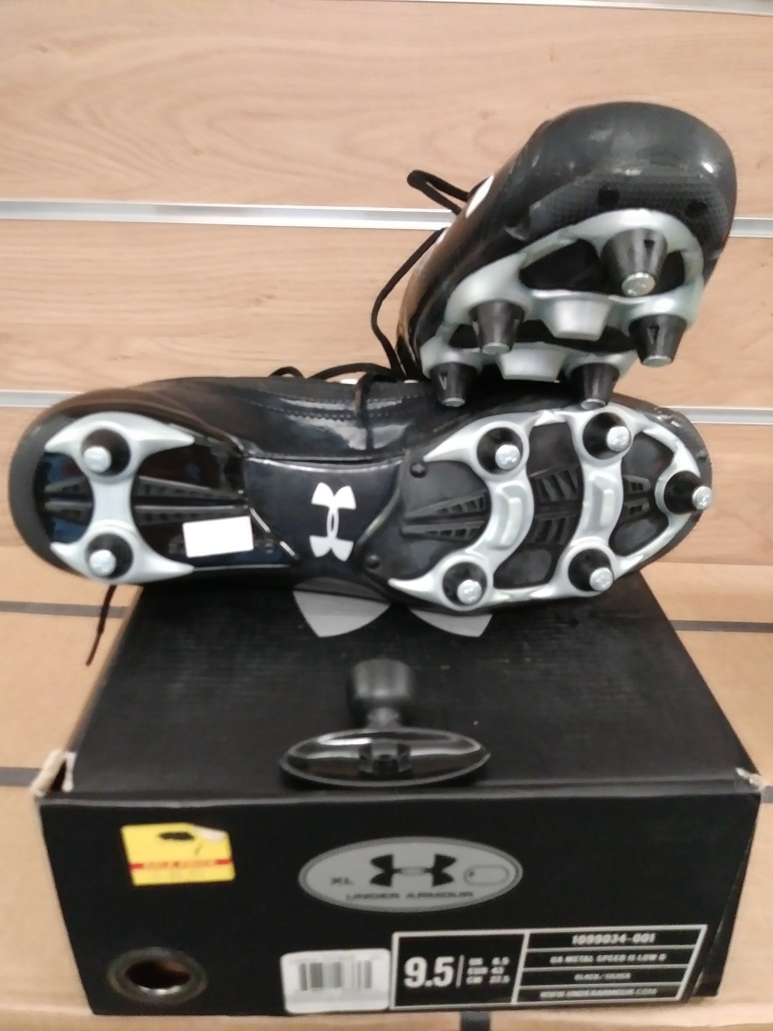 Under Armour UA Metal Speed II Low D Football Cleats eBay