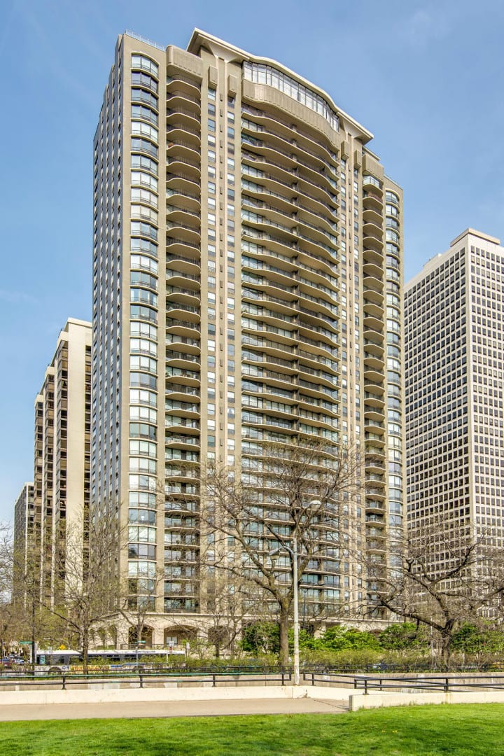 1040 N Lake Shore Dr, 6D Klopas Stratton Team