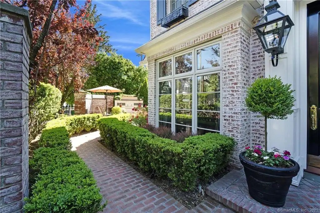 212 Milbank Ave, South Rob Johnson