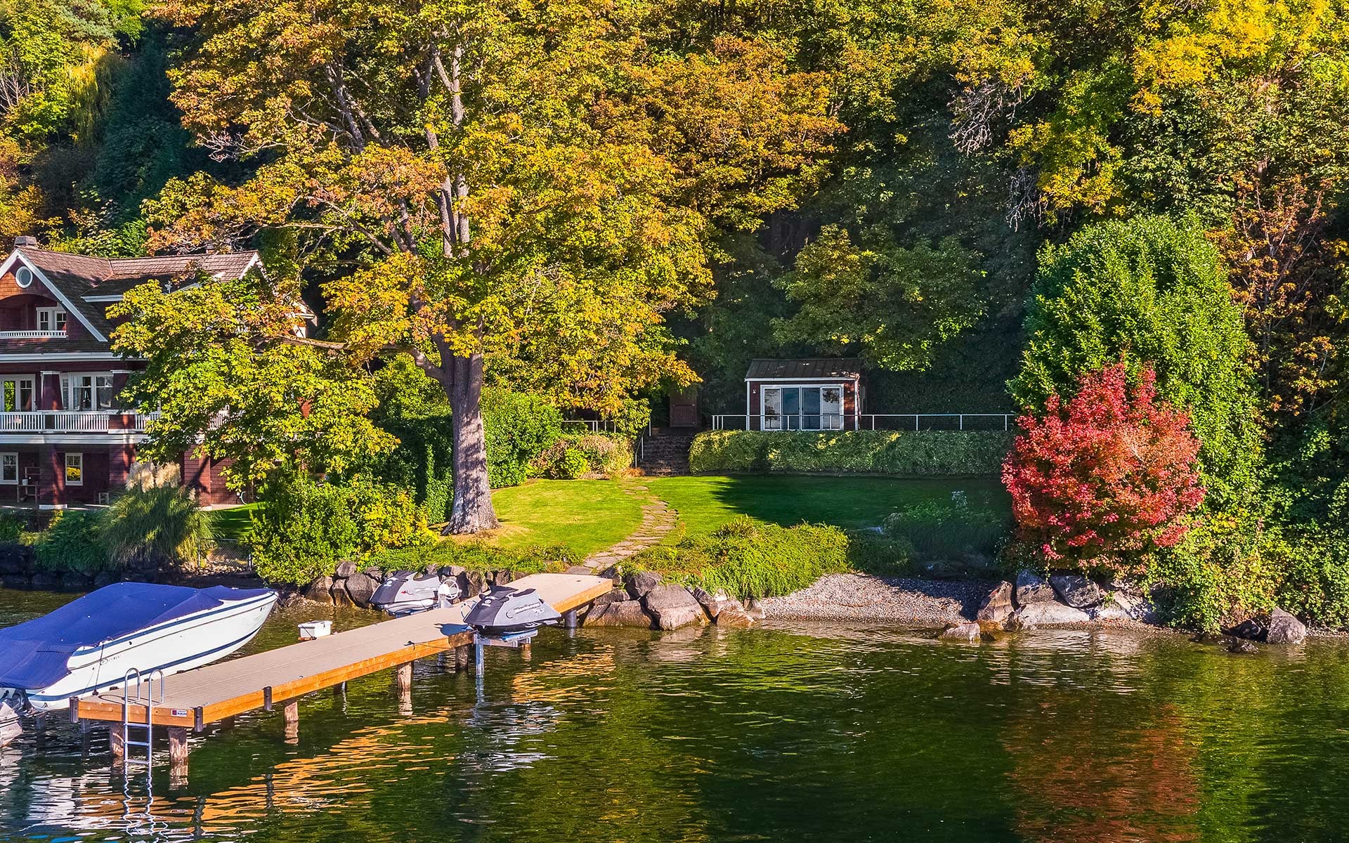A Rare Waterfront Opportunity in Medina