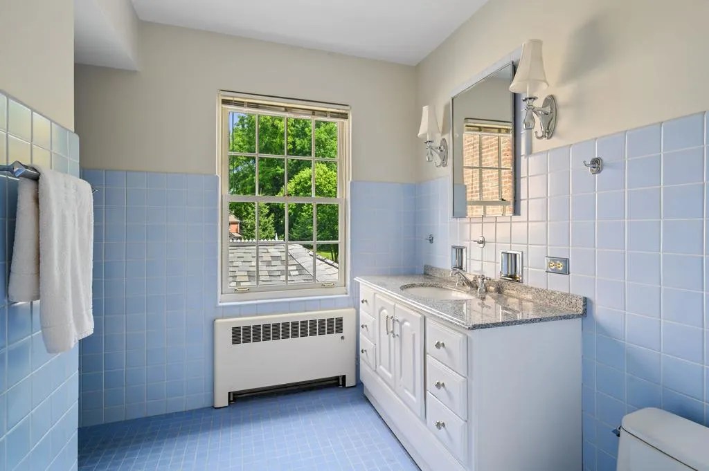 735 Normandy Lane Jerfita Team Luxury Real Estate Agents in Chicago