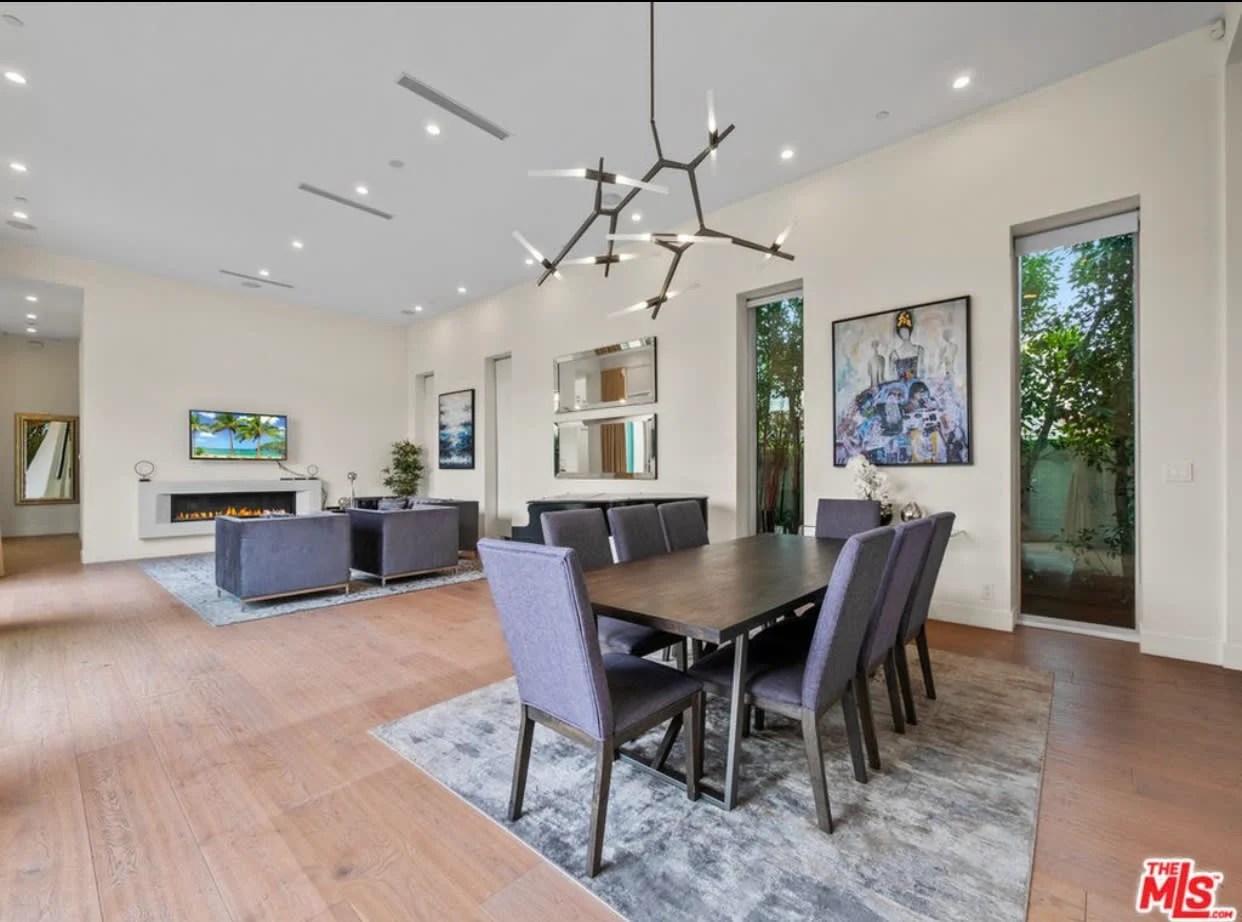 Lucerne Villa Contemporary Style Estate in Larchmont Village LA Luxuries Los Angeles Luxury