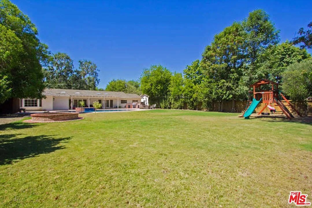 Long Valley Rd Hidden Hills Estate with Grassy Ground LA Luxuries Los Angeles Luxury