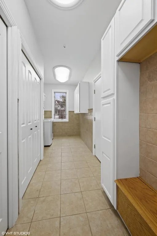 3612 Glenlake Jerfita Team Luxury Real Estate Agents in Chicago