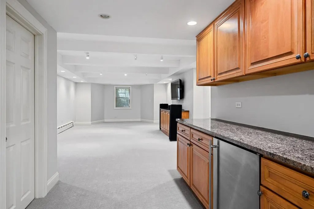 735 Normandy Lane Jerfita Team Luxury Real Estate Agents in Chicago