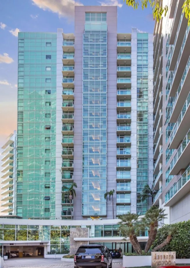 Azzurra William Durfee Group Los Angeles & Orange County Real