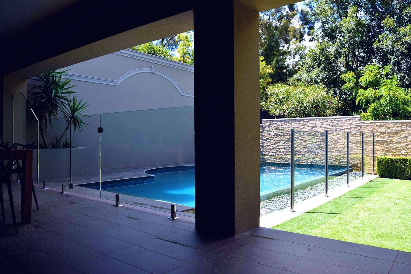 Premium Quality GLASS POOL FENCING, Supply & Install. FREE Quotes