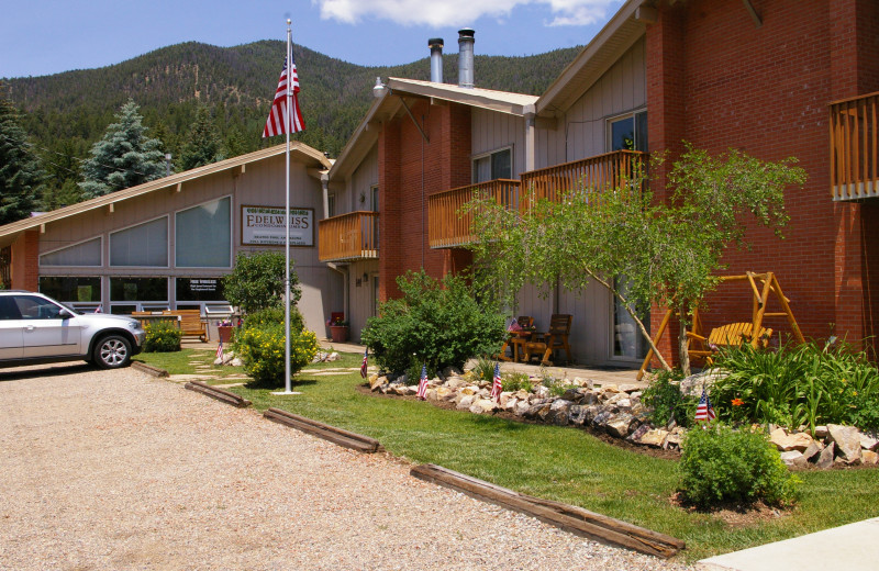 Edelweiss Condominiums USA (Red River, NM) Resort Reviews