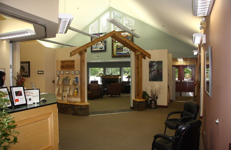 Honeymoon Bay Lodge & Retreat (Honeymoon Bay, British Columbia