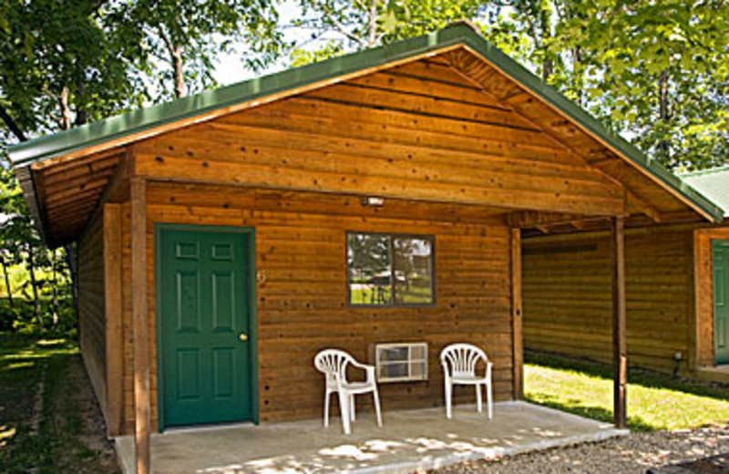 Eminence Vacation Rentals Cabin Small Cabin 1 / 1 Bedroom 1