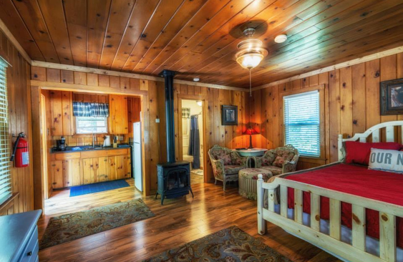 Knotty Pine Cabins (Idyllwild, CA) Resort Reviews