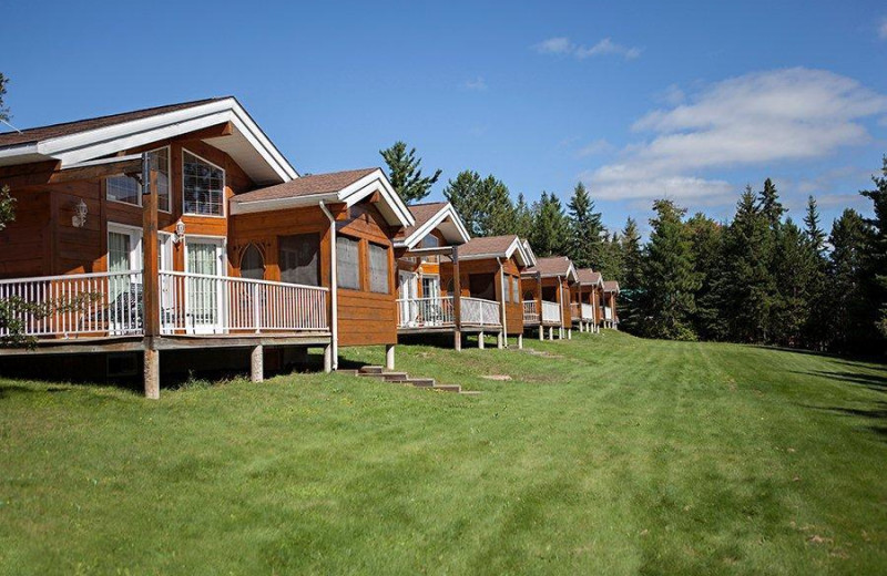 Couples Resort (Whitney, Ontario) Resort Reviews