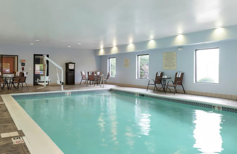 Hampton Inn AkronSouth, OH (Akron, OH) Resort Reviews