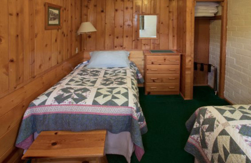 Lake Front Cabins (June Lake, CA) Resort Reviews