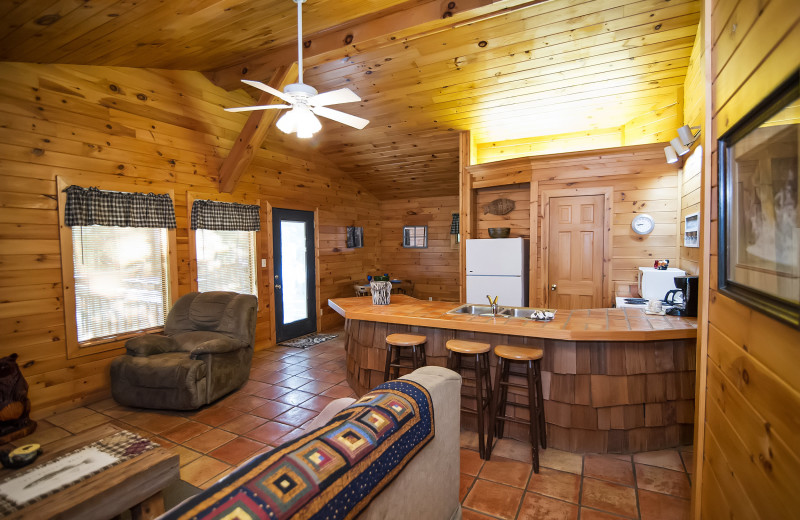 Kiamichi Cabins (Broken Bow, OK) Resort Reviews
