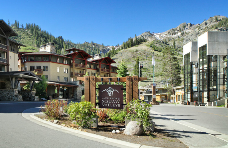 Red Wolf Lodge at Squaw Valley Condos (Olympic Valley, CA) Resort