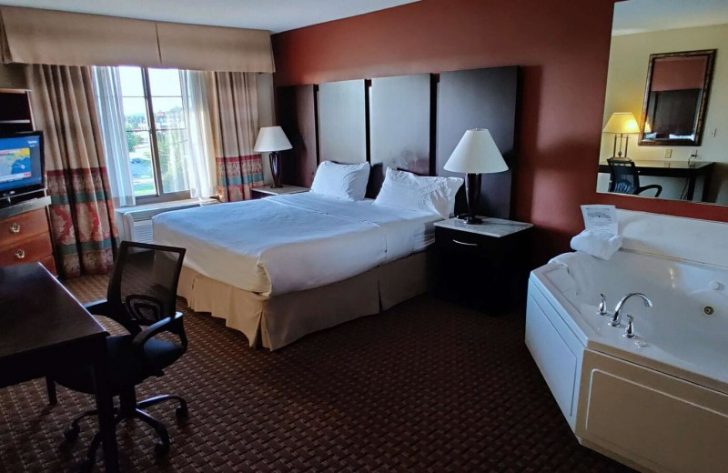 Motel 6 Owatonna, MN Near Medical Center (Owatonna, MN) Resort