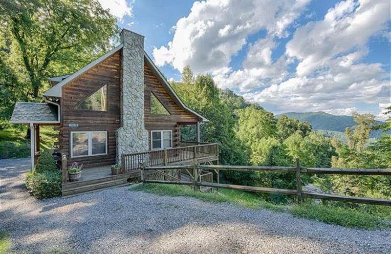 Maggie Valley Vacation Rentals Cabin 4 BR 3 BA Luxury Log Super