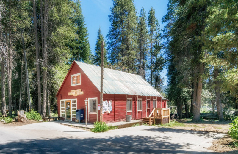 Lakeshore Resort Huntington Lake (Lakeshore, CA) Resort Reviews