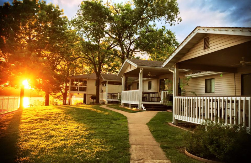 Sunset Inn Resort (Sunrise Beach, MO) Resort Reviews