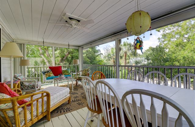 Captiva Vacation Rentals Kingfisher Cottage Eclectic & Fun West