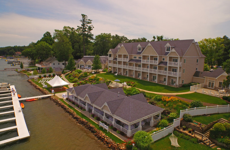 Bay Pointe Inn Lakefront Resort (Shelbyville (Gun Lake), MI) Resort