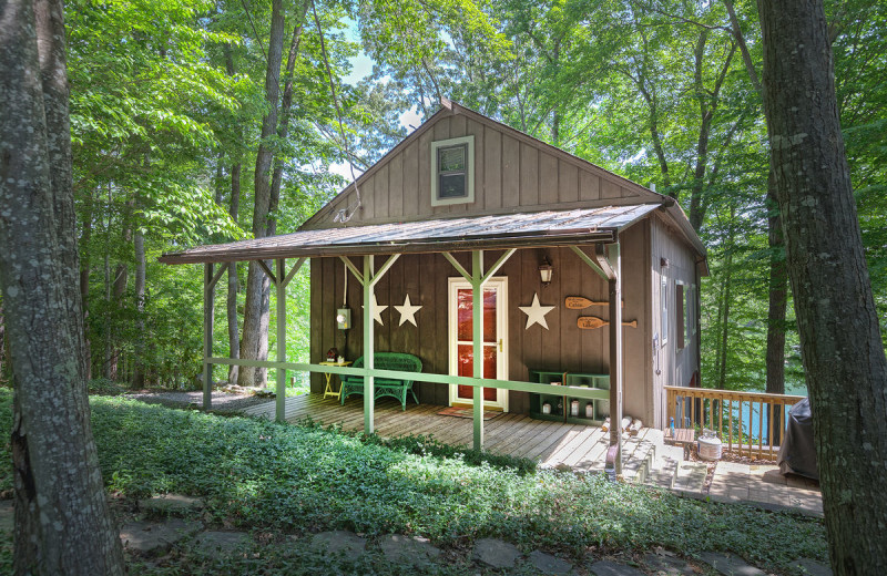 Premier Vacation Rentals Smith Mountain Lake (Huddleston, VA