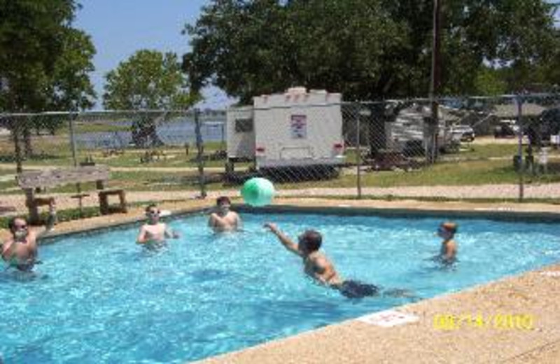The Edgewater Waterfront Cottages & RV Park (Buchanan Dam, TX) Resort