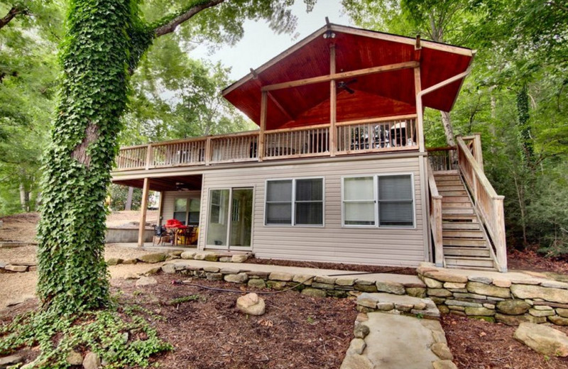 Vacation Rentals By Pinnacle SIR (Lake Lure, NC) Resort Reviews