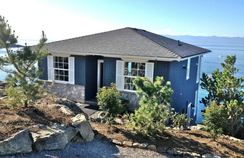 SookePoint Ocean Cottage Resort (Sooke, British Columbia) Resort