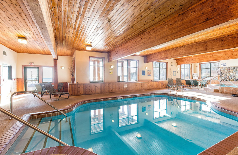 Grand Superior Lodge on Lake Superior (Two Harbors, MN) Resort