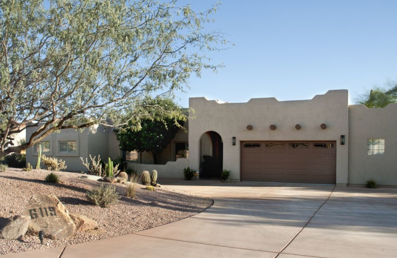 Latitude 8 Vacation Rentals (Phoenix, AZ) Resort Reviews