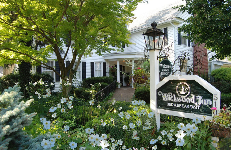 Wickwood Inn (Saugatuck, MI) Resort Reviews