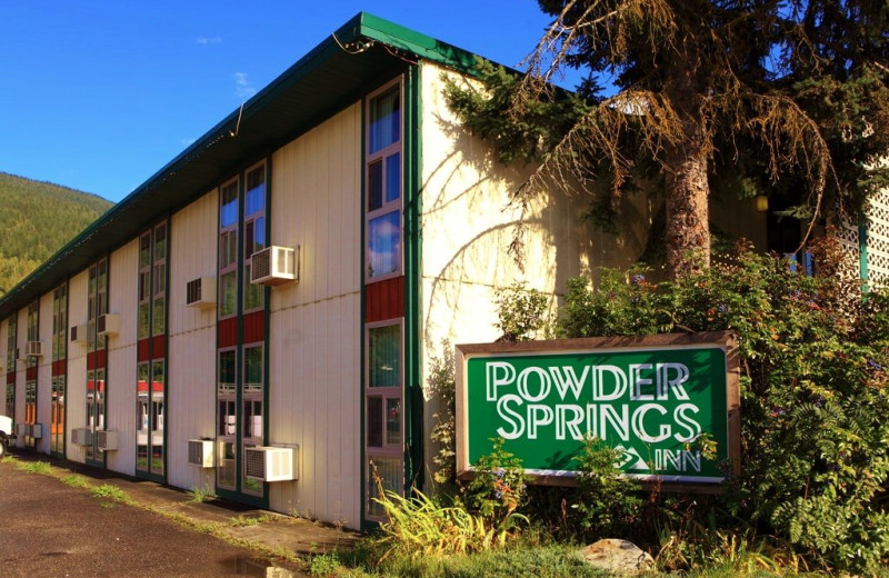 Powder Springs Inn (Revelstoke, British Columbia) Resort Reviews