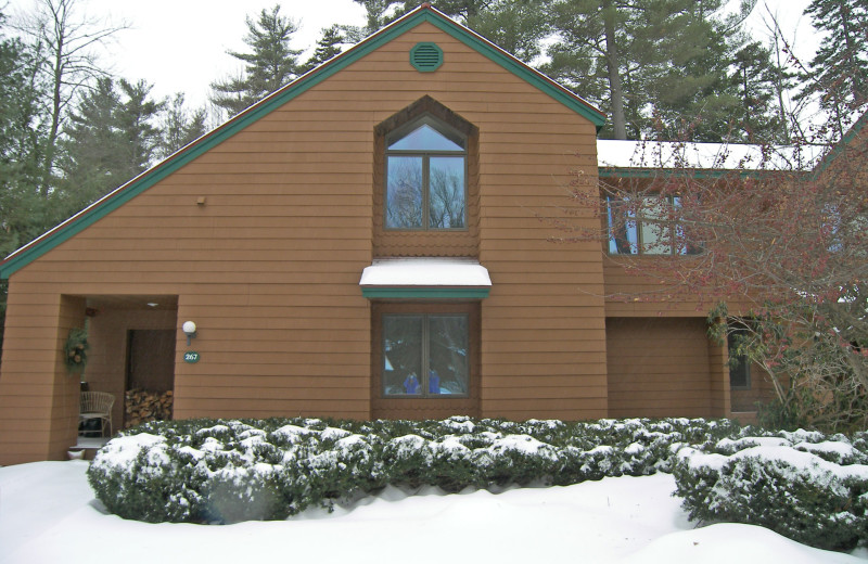 Lincoln Vacation Rentals Condo Deer Park Resort in the White