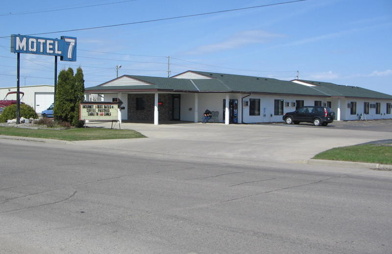 Motel 7 (Fergus Falls, MN) Resort Reviews