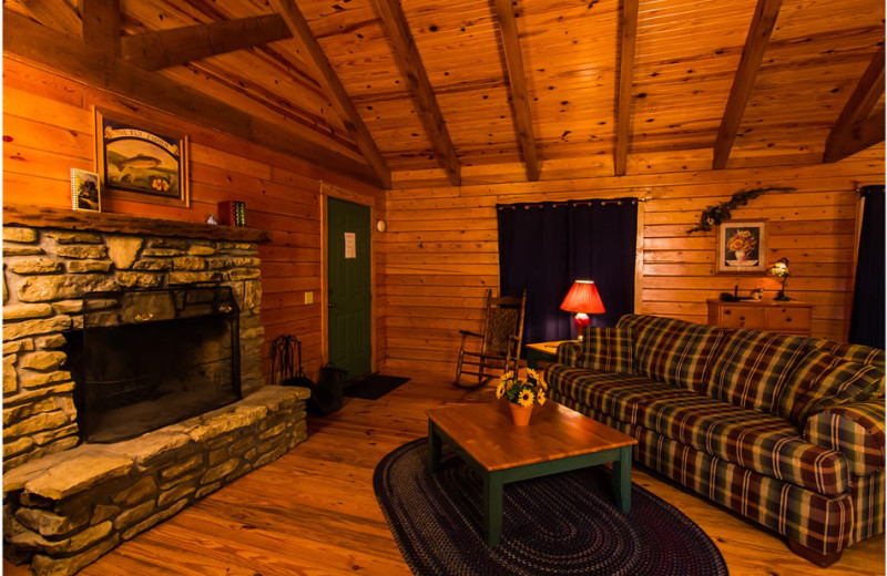 Whispering Hills Cabins (Garfield, AR) Resort Reviews