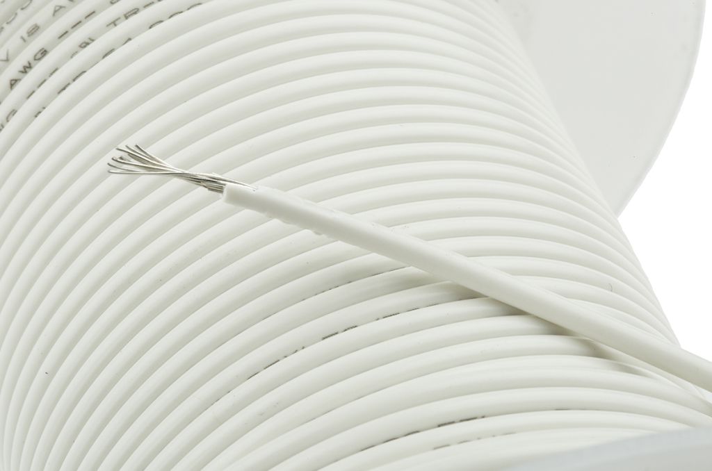 Alpha Wire White 0.75 mm² Hook Up Wire, 18 AWG, 16/0.25 mm, 30m RS