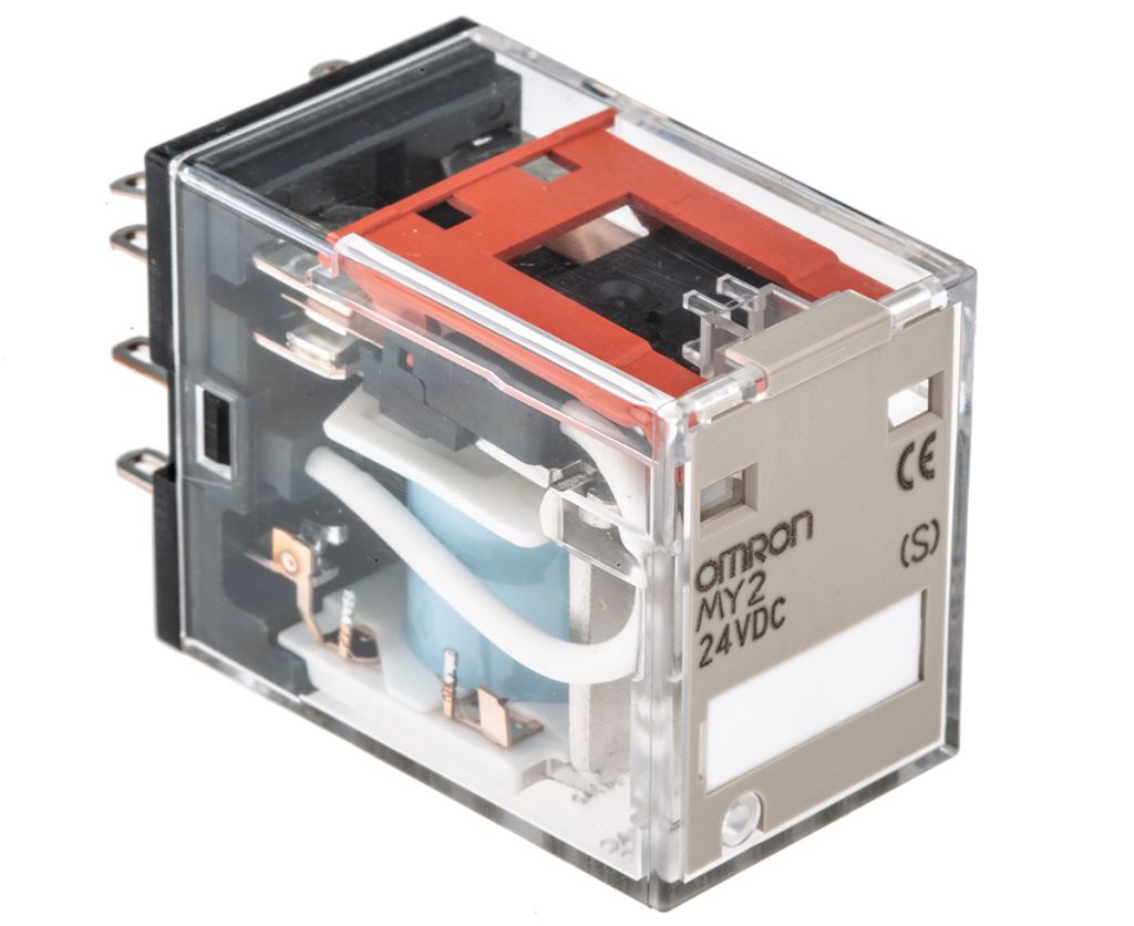 Omron, 24V dc Coil NonLatching Relay DPDT, 10A Switching Current Plug