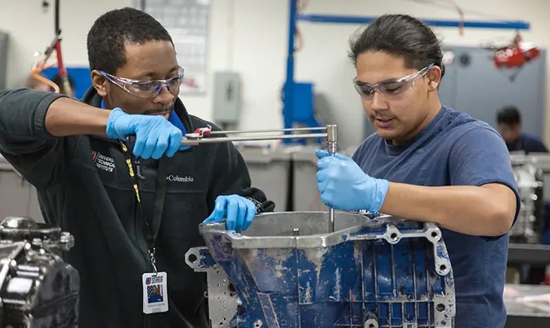 Engine Swap: The Essential Elements of Engine Swapping | UTI