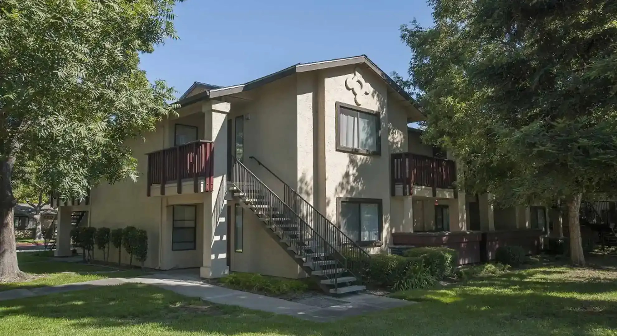 Sacramento Student Housing