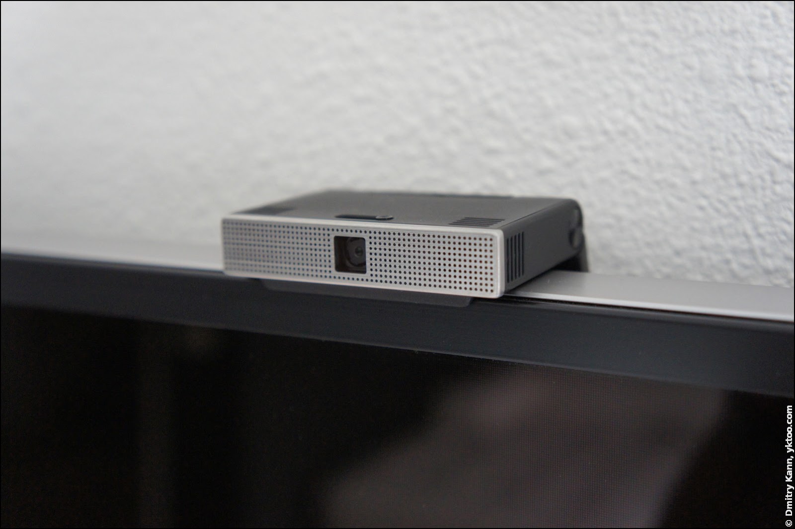 Samsung UE75HU7500 ‣ Part 3. Accessories Yktoo