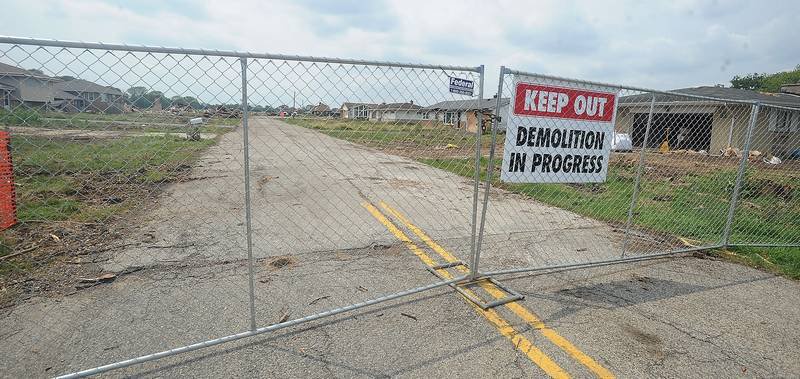 Going, going, gone Bensenville neighborhood makes way for O’Hare area