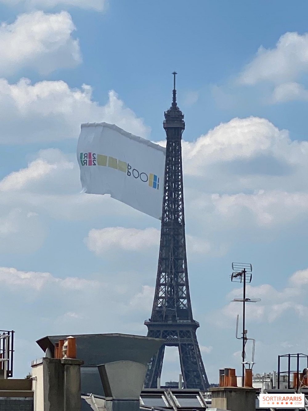 Le drapeau des Jeux Olympiques de Paris 2024 flottera