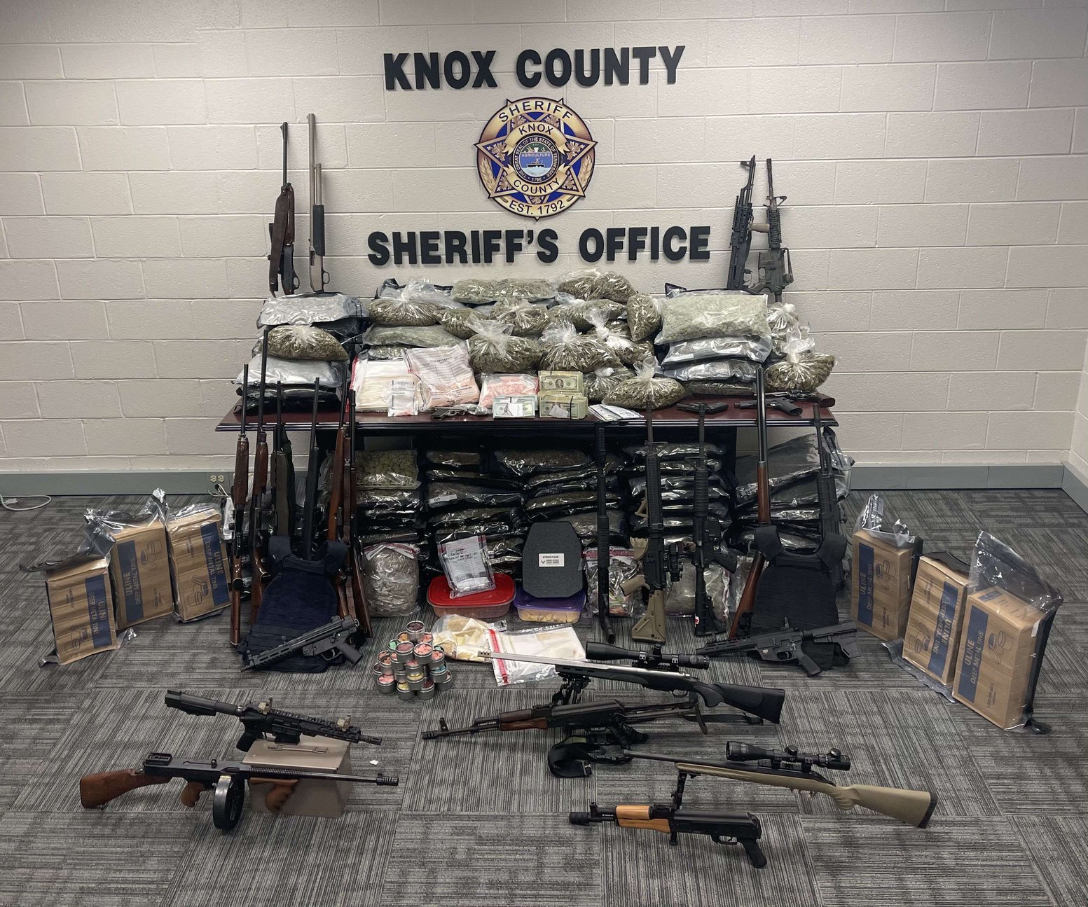 Knox County Sheriff’s Office arrest 2, seize more than 164 pounds of