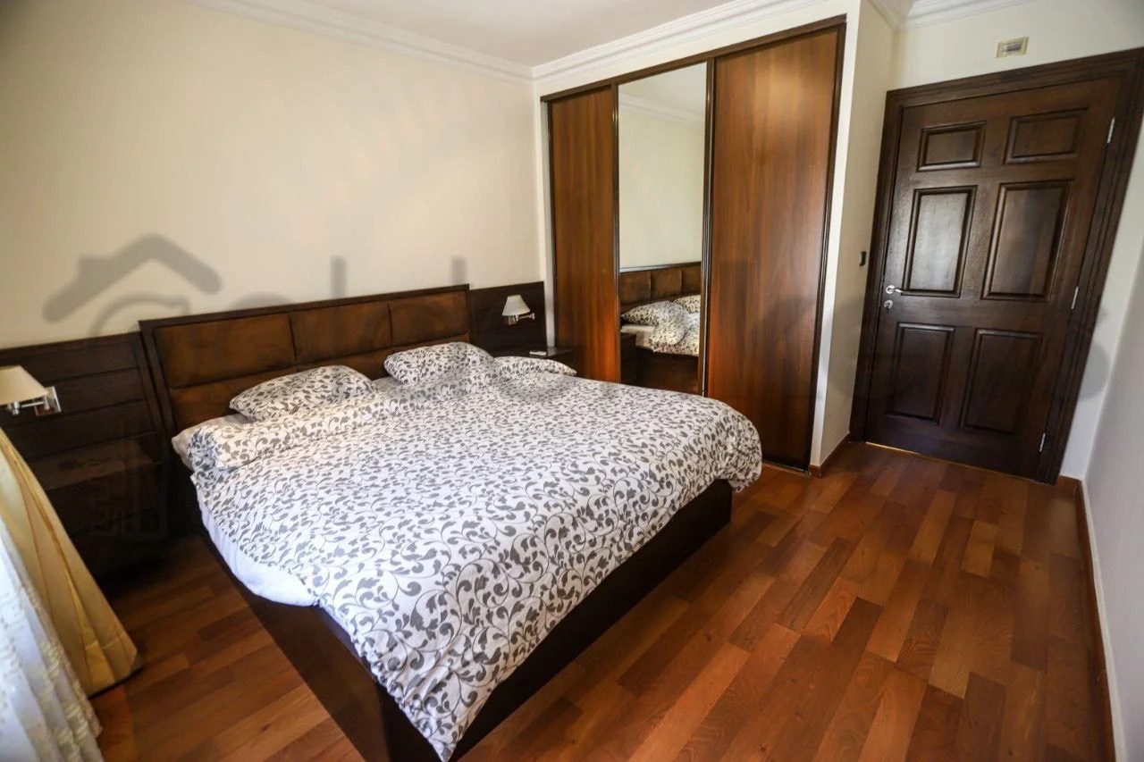 3rd Floor Apartment GoldenKeys