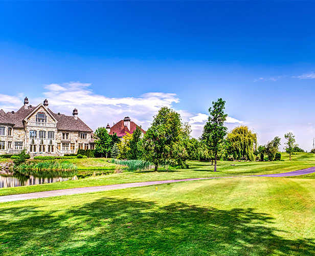 Le Parcours du Cerf Le Classique Red Course in Longueuil, Quebec