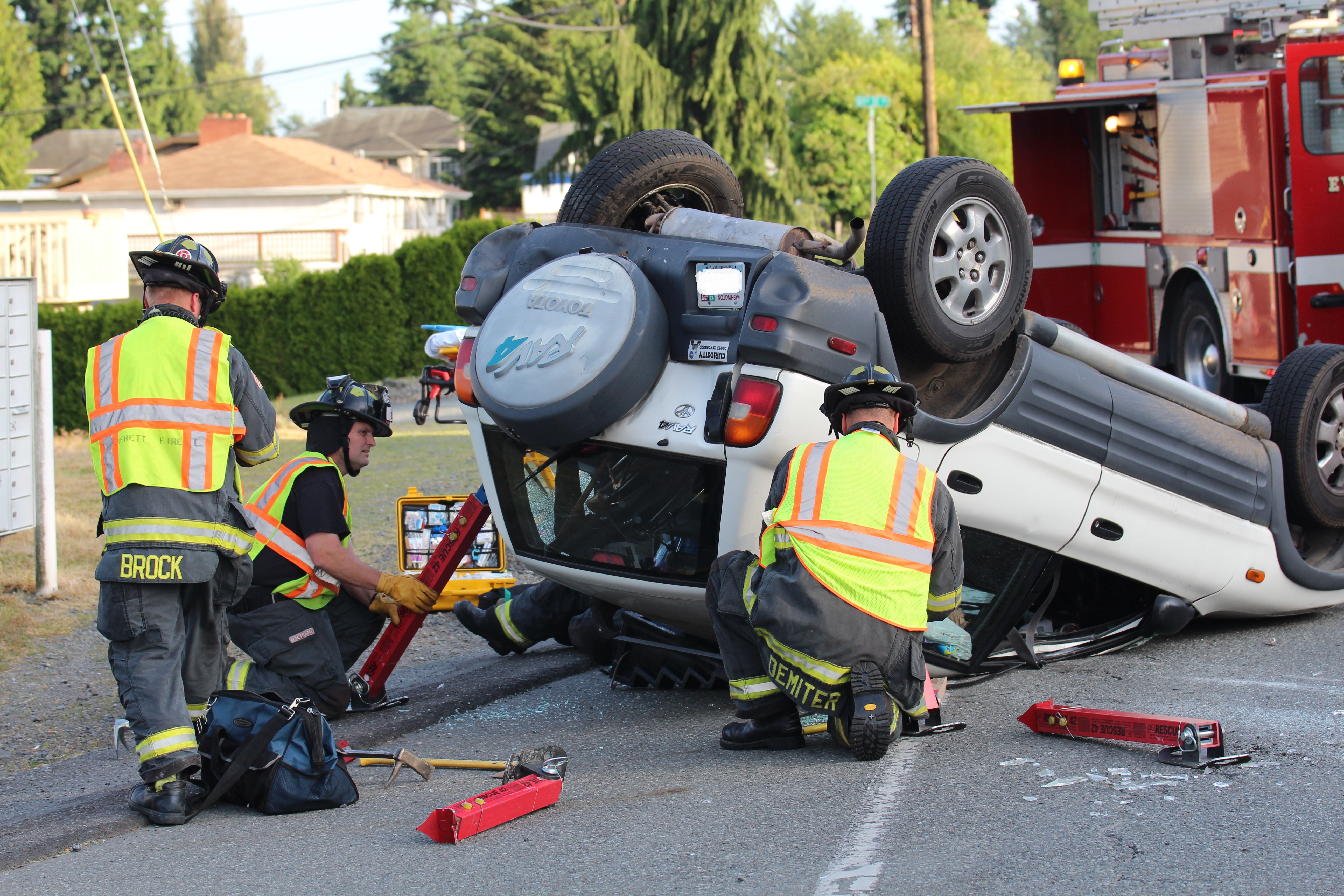 Double Vehicle Rollover Rescue 42, Inc. Specializes in Reliable