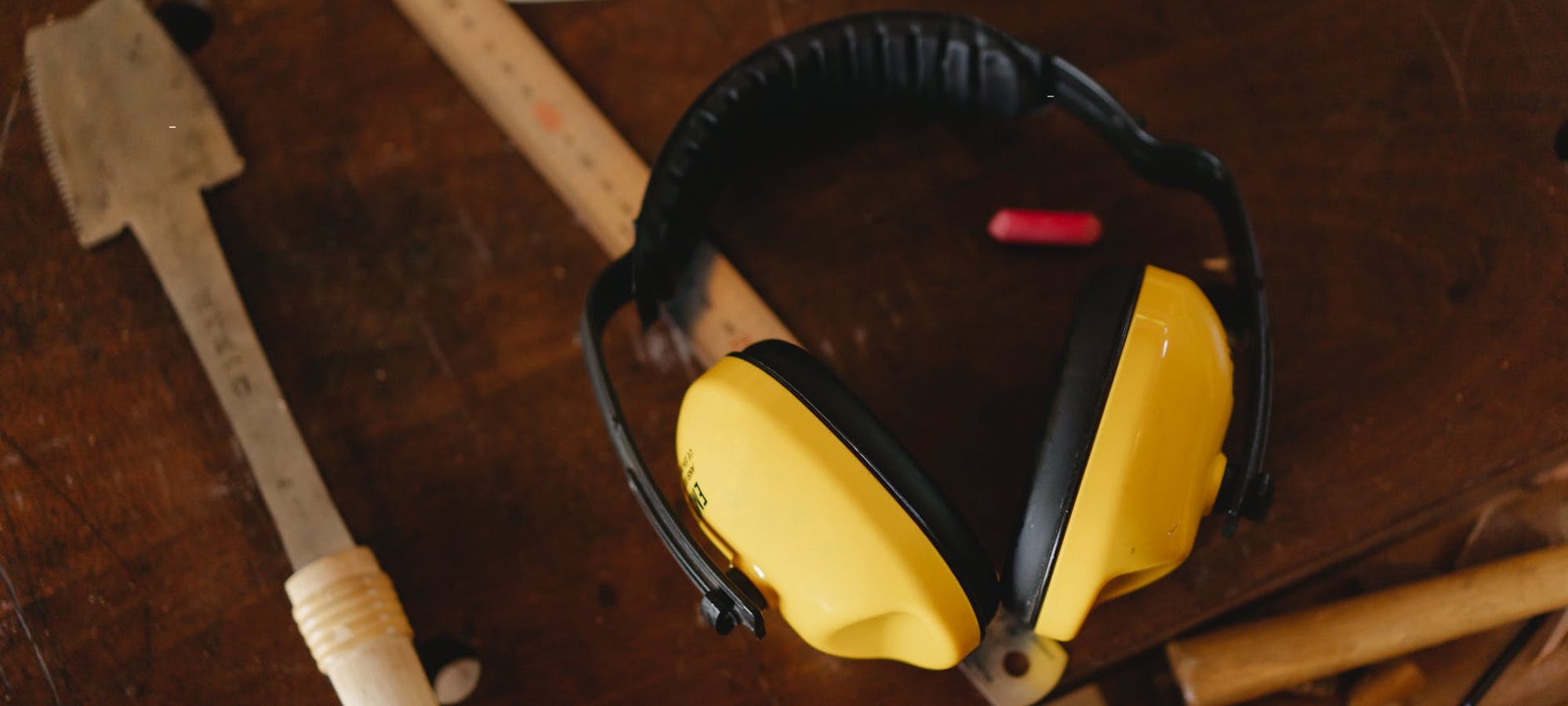 noise_poll_canada Research Co.